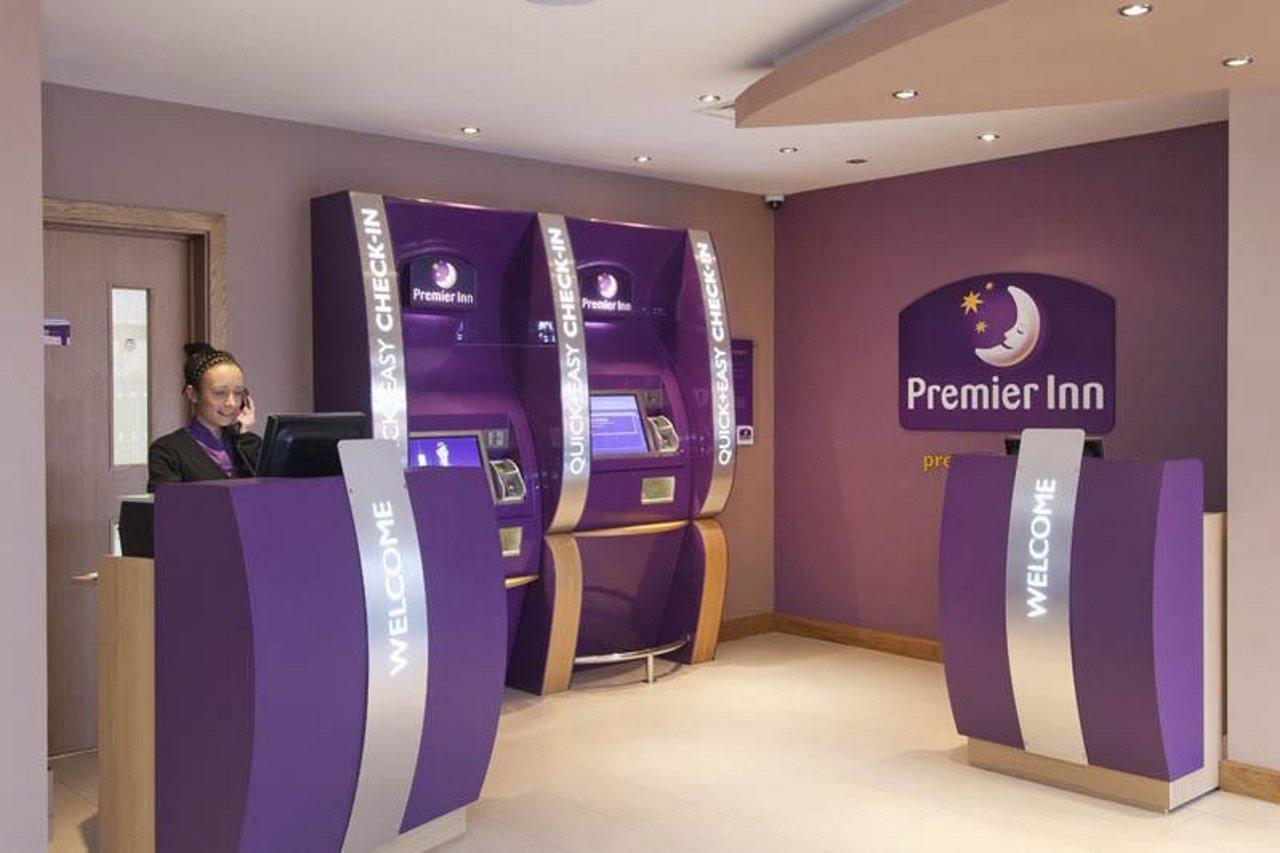 Premier Inn Stratford Upon Avon Waterways Exterior photo